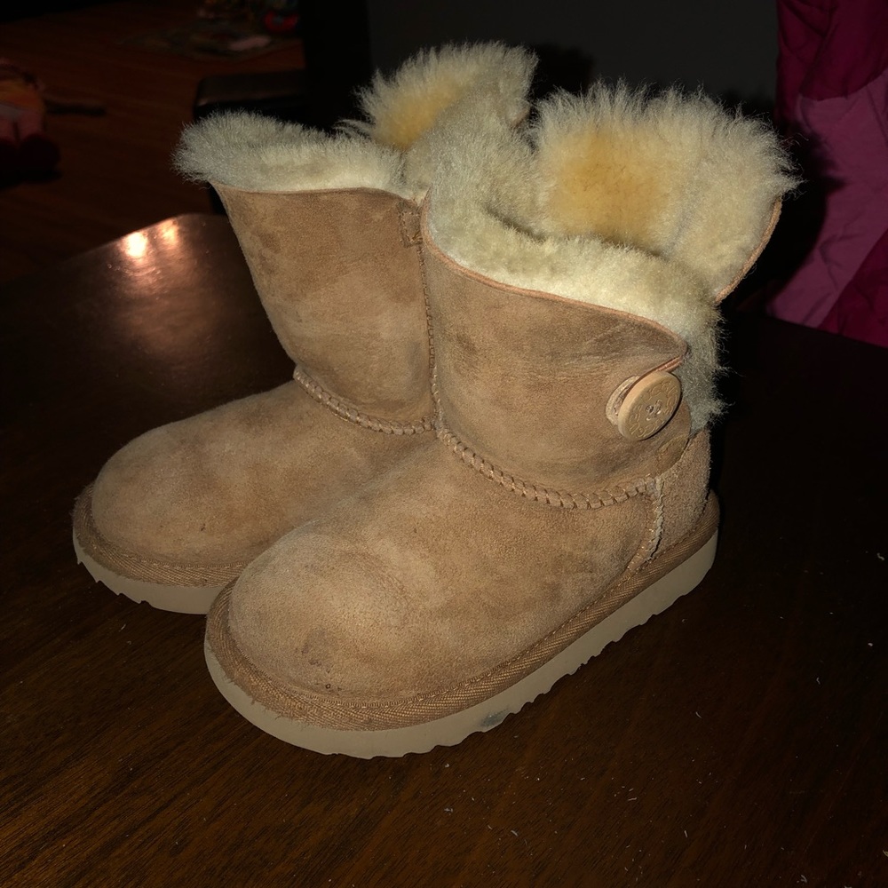 Girls Uggs